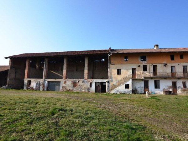casa indipendente in vendita a Verrone