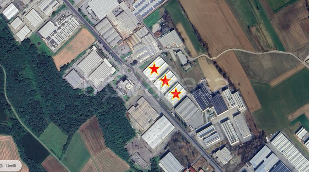 locale commerciale in vendita a Verrone
