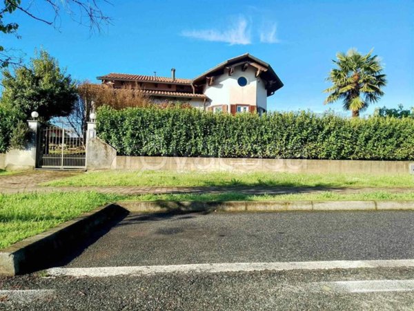 casa indipendente in vendita a Verrone