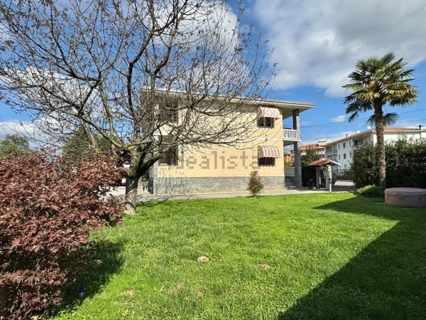 casa indipendente in vendita a Verrone