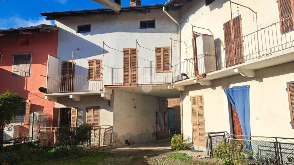 casa indipendente in vendita a Verrone