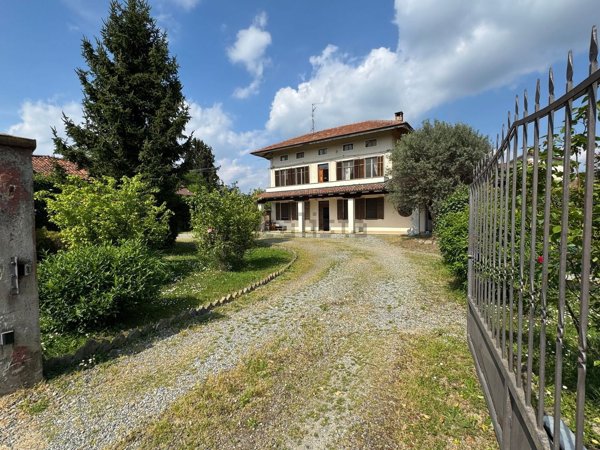 casa indipendente in vendita a Verrone