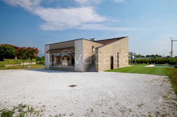 casa indipendente in vendita a Verrone