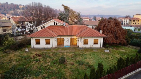 casa indipendente in vendita a Vigliano Biellese