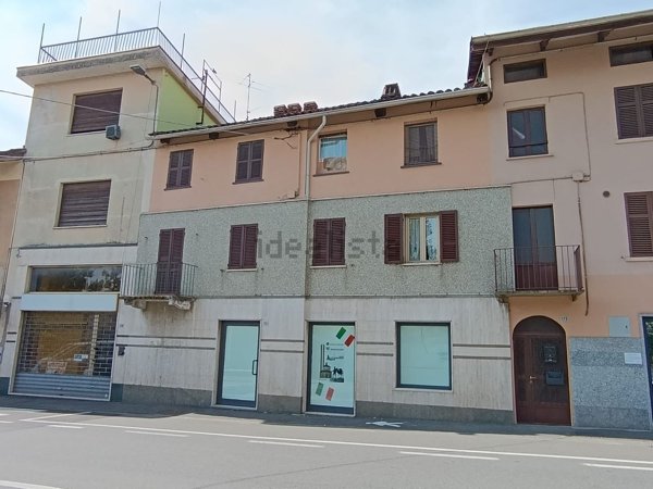 locale commerciale in vendita a Vigliano Biellese
