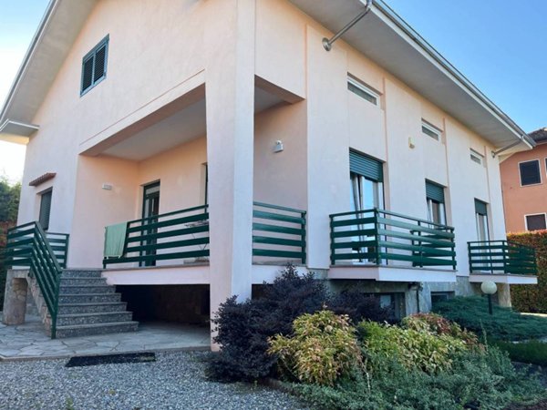 casa indipendente in vendita a Vigliano Biellese