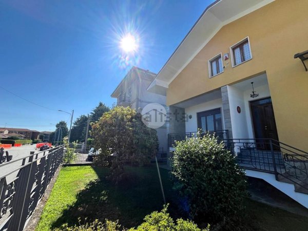 casa indipendente in vendita a Vigliano Biellese