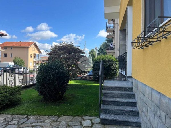 casa indipendente in vendita a Vigliano Biellese