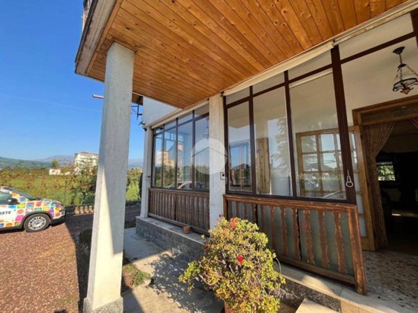 casa indipendente in vendita a Vigliano Biellese