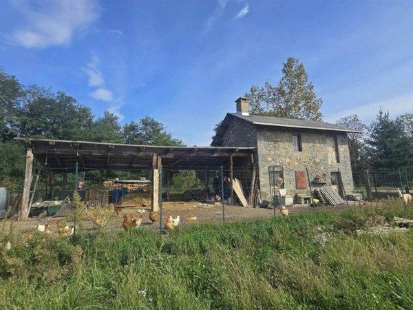casa indipendente in vendita a Vigliano Biellese