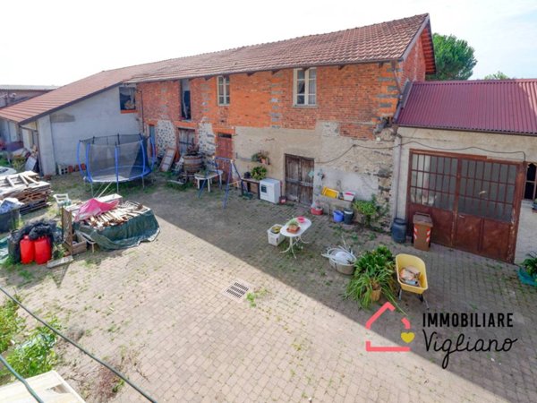 casa indipendente in vendita a Vigliano Biellese