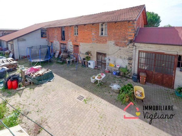 casa indipendente in vendita a Vigliano Biellese