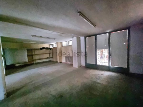 locale di sgombero in vendita a Vigliano Biellese