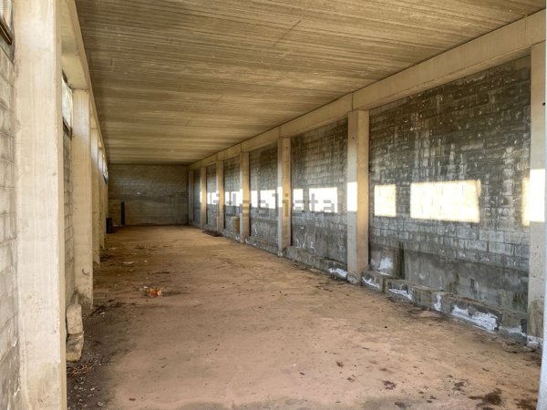 locale di sgombero in vendita a Vigliano Biellese