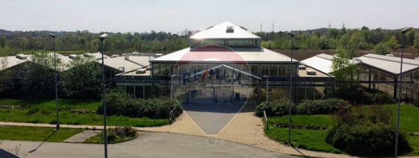 locale commerciale in vendita a Vigliano Biellese