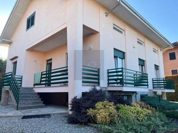 casa indipendente in vendita a Vigliano Biellese