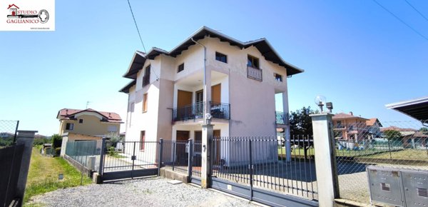casa indipendente in vendita a Vigliano Biellese