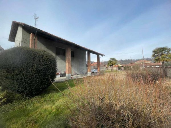 casa indipendente in vendita a Vigliano Biellese