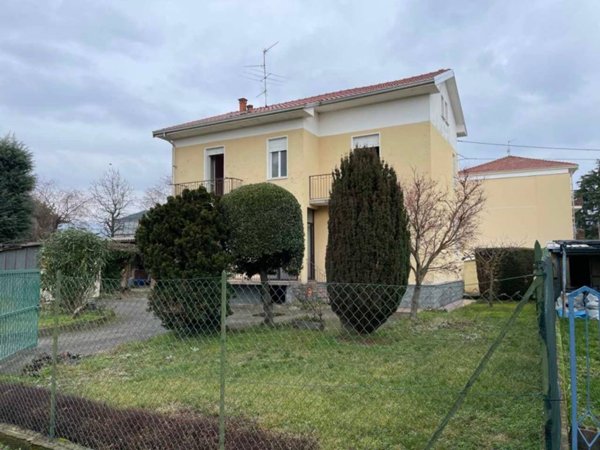 casa indipendente in vendita a Vigliano Biellese