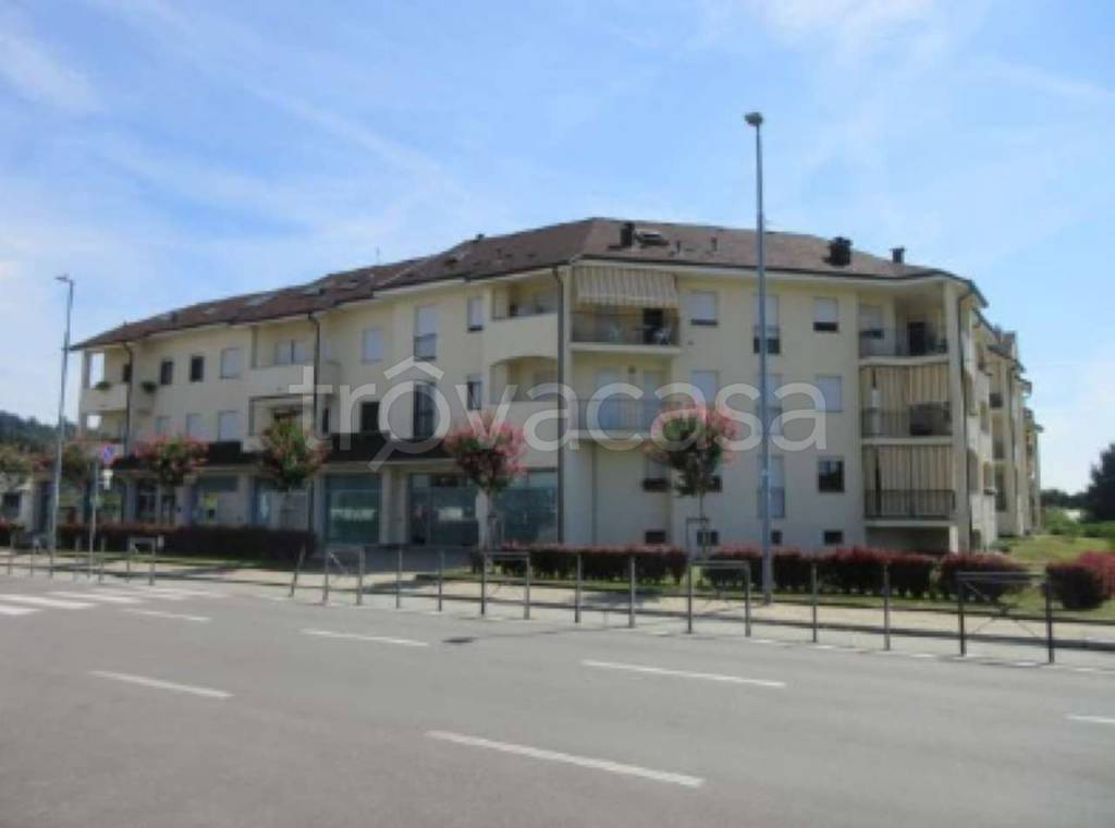 negozio in vendita a Vigliano Biellese