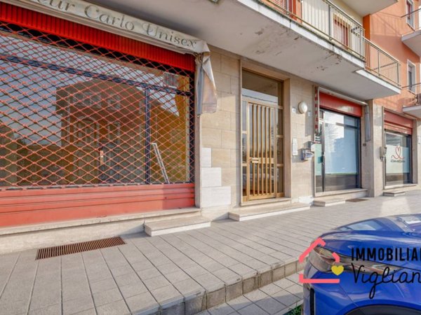 negozio in vendita a Vigliano Biellese
