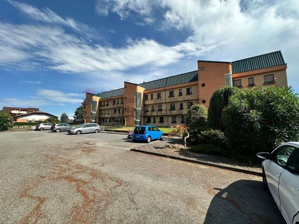 locale di sgombero in vendita a Vigliano Biellese