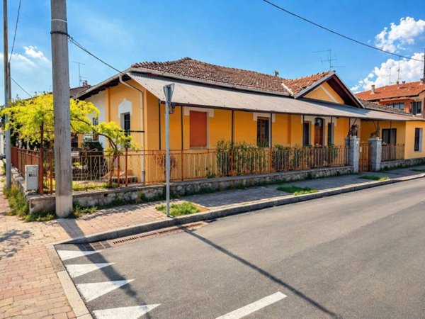 casa indipendente in vendita a Vigliano Biellese