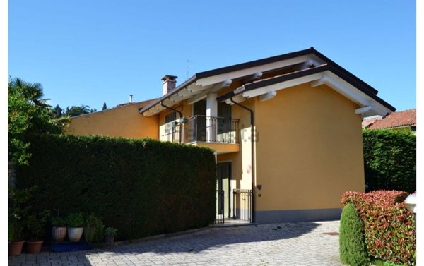 casa indipendente in vendita a Vigliano Biellese