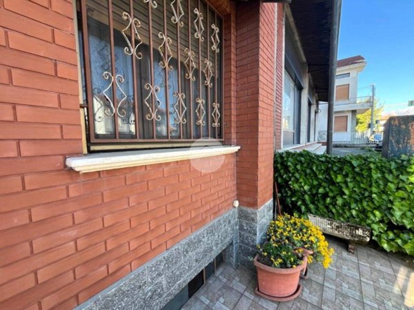 casa indipendente in vendita a Vigliano Biellese