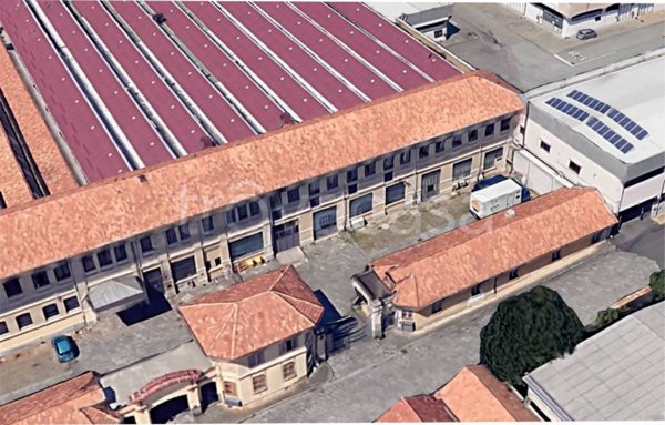 locale commerciale in vendita a Vigliano Biellese