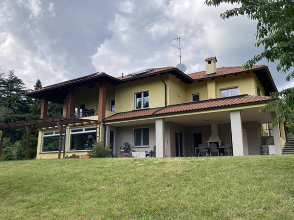 casa indipendente in vendita a Vigliano Biellese