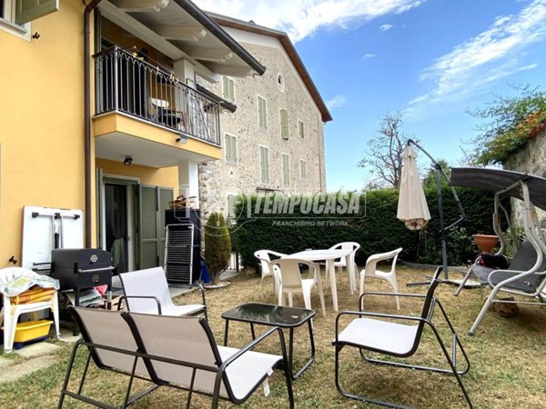 casa indipendente in vendita a Vigliano Biellese