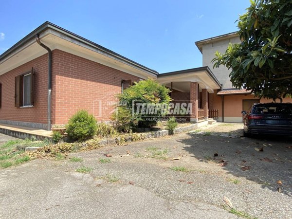 casa indipendente in vendita a Vigliano Biellese