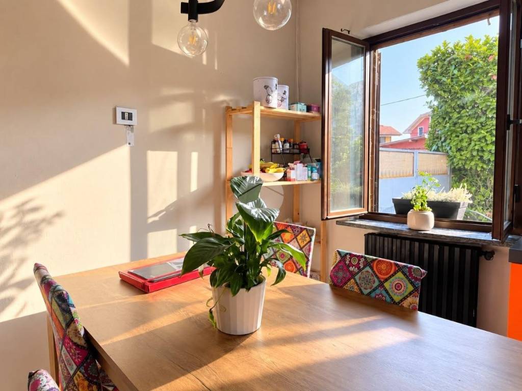 casa indipendente in vendita a Vigliano Biellese