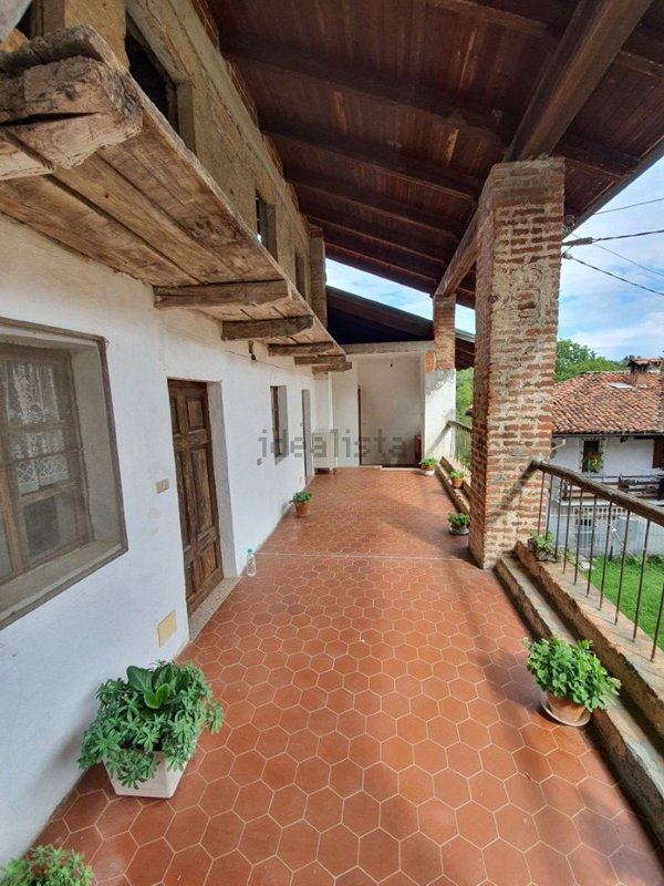 casa indipendente in vendita a Villa del Bosco