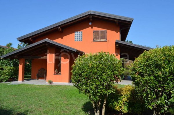casa indipendente in vendita a Villanova Biellese