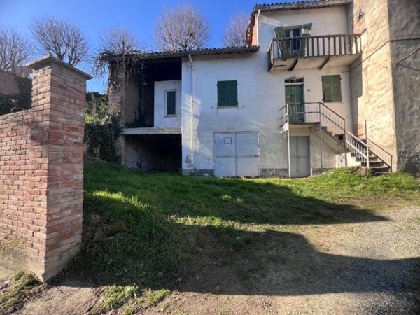 casa semindipendente in vendita ad Alice Bel Colle
