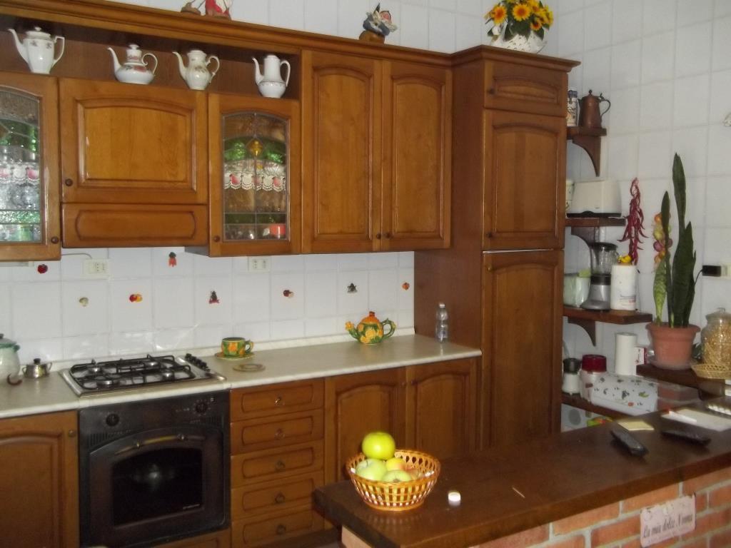 casa indipendente in vendita ad Alice Bel Colle