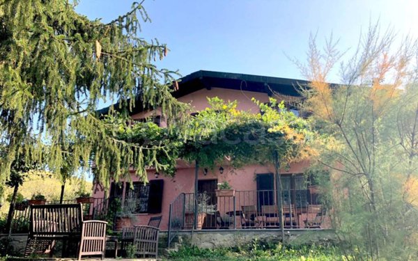 casa indipendente in vendita ad Alice Bel Colle