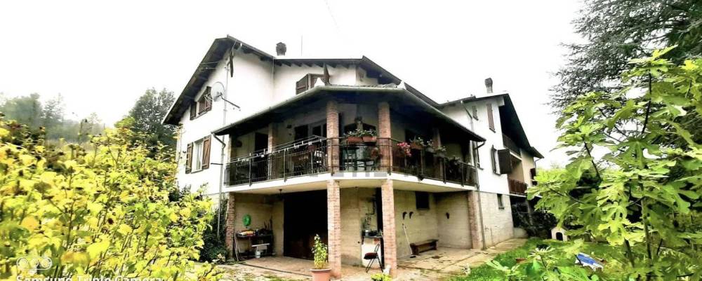 casa indipendente in vendita ad Alice Bel Colle