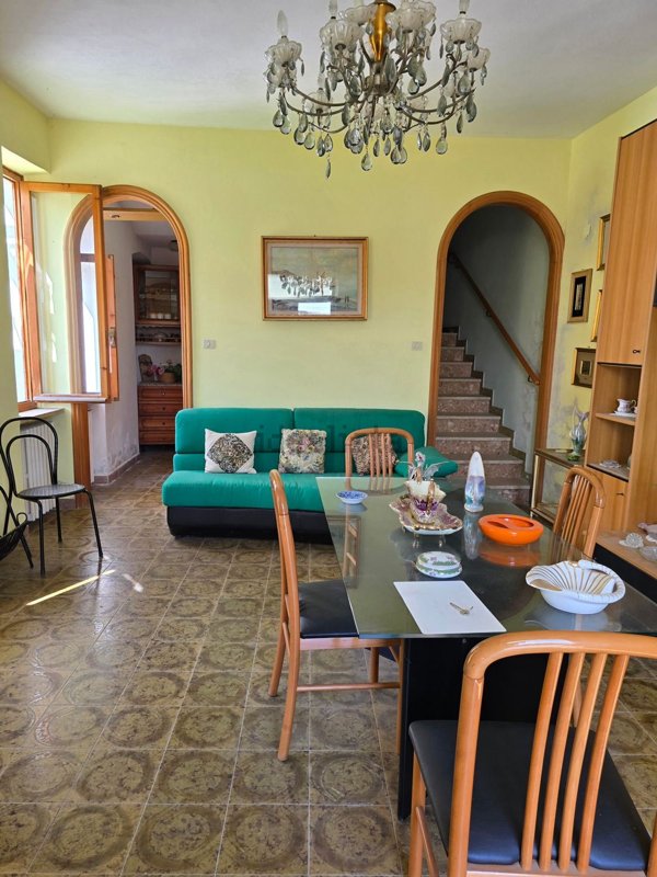 casa indipendente in vendita ad Alice Bel Colle