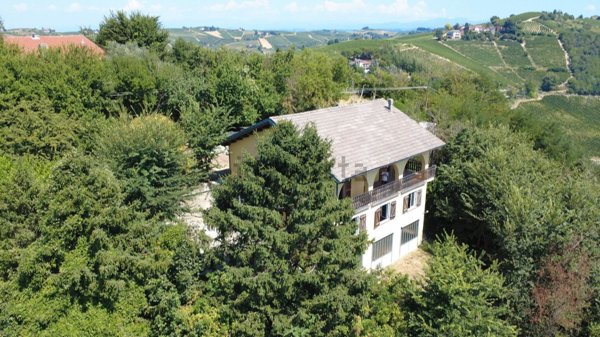 casa indipendente in vendita ad Alice Bel Colle