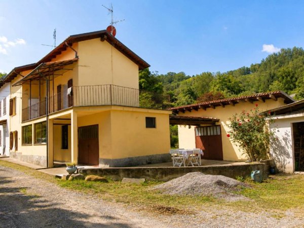 casa indipendente in vendita ad Alice Bel Colle in zona Gaviglio