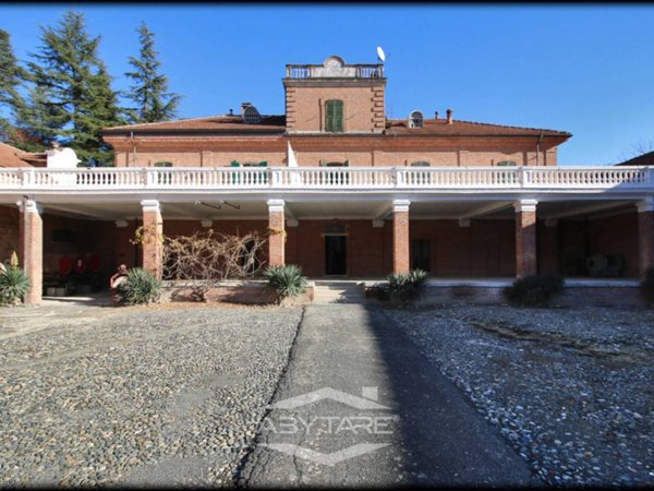 casa indipendente in vendita ad Alice Bel Colle