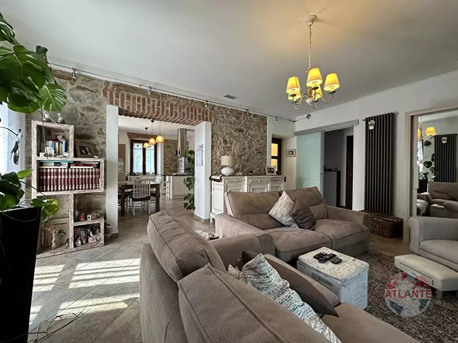 casa indipendente in vendita ad Alice Bel Colle