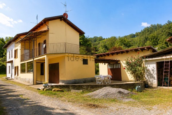 casa indipendente in vendita ad Alice Bel Colle in zona Gaviglio
