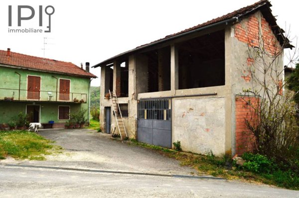 casa indipendente in vendita ad Alice Bel Colle