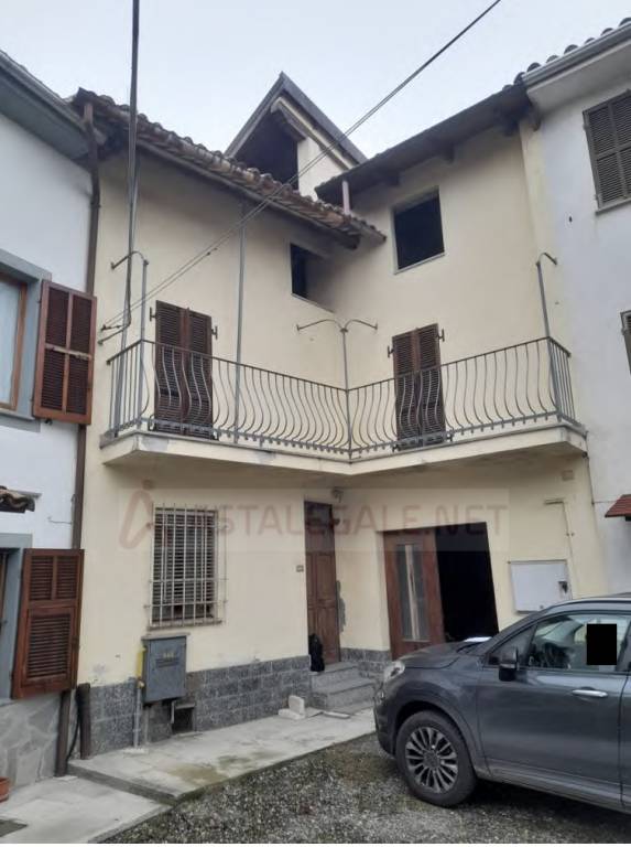 casa indipendente in vendita ad Alice Bel Colle