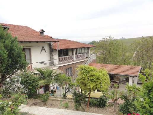 casa indipendente in vendita ad Alice Bel Colle