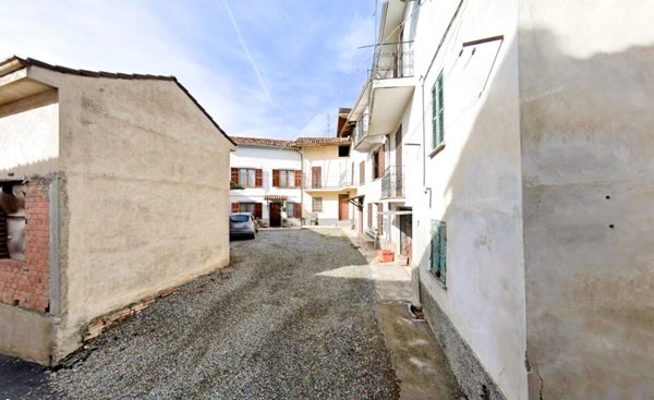 casa indipendente in vendita ad Alice Bel Colle